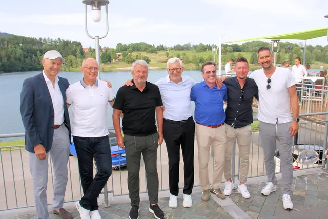 Am See (v. l.): Waschi Mertel, Georg Zellhofer, Jürgen Werner, Alfred Gert, Werner Gregoritsch, Gernot Plassnegger und Michael Gspurning | Foto: Cescutti