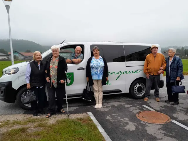 Das „Lengauer Mobil“, ein seniorengerechter E-Bus, wird von Ehrenamtlichen geführt. | Foto: Pensionistenverband OÖ