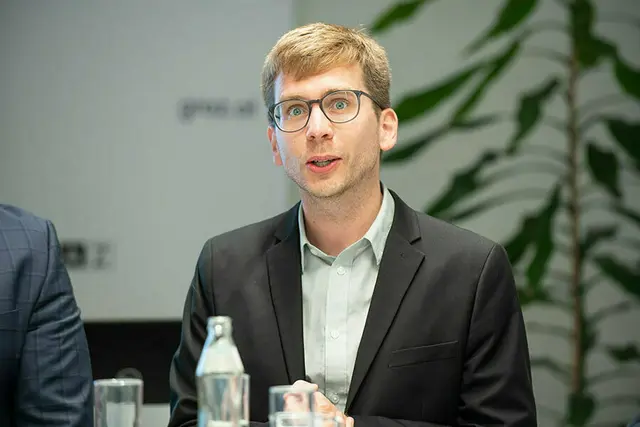 Gesundheitsstadtrat Robert Krotzer (KPÖ) sieht die steigenden Zahlen als Folge der klaren Strategie der Stadt und der GGZ. | Foto: Stadt Graz/Fischer
