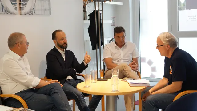 Bernd Osprian, Max Lercher und Jochen Bocksruker im Gespräch mit Harald Almer | Foto: Schrapf