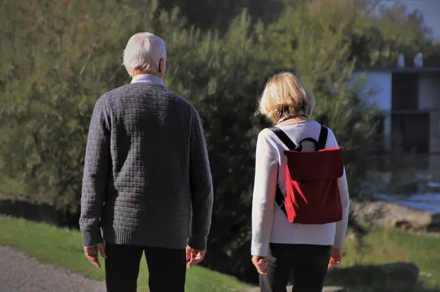26.400 Niederösterreicherinnen und Niederösterreicher haben getreu dem Motto ,daheim vor stationär‘ für die Pflege und Betreuung in den eigenen vier Wänden den Antrag zum ,NÖ Pflege- und Betreuungsscheck 2024‘ gestellt. | Foto: Pixabay/Symbol