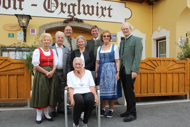 Im Bild von links: Katharina &amp; Peter (90. Geburtstag) Maier, Vizebgm. Hans Josef Kren, Johanna Fanninger (vorne - 90. Geburtstag) mit Tochter Renate Kendlbacher, Bgm. DI Andreas Kaiser, Katharina (80. Geburtstag) &amp; Fritz Moser | Foto: Marktgemeinde Mariapfarr