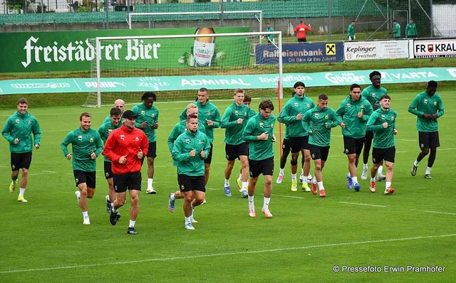 Die Grün-Weißen drehen am Platz des SV Freistadt ihre Runden.