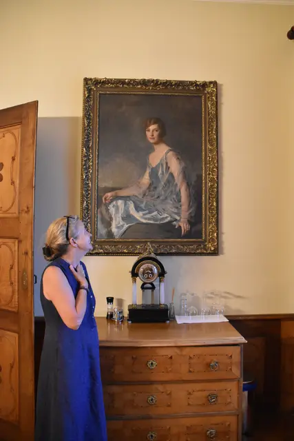 Die Ernegger Schloss-Herrin Georgina Newall ist eine direkte Nachfahrin der Familie Auersperg. | Foto: Roland Mayr/MeinBezirk Scheibbs