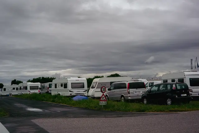 Die Wohnwagensiedlung der "Gäste auf Zeit" in Ternitz. Sie selbst wollten sich nicht fotografieren lassen. | Foto: Santrucek