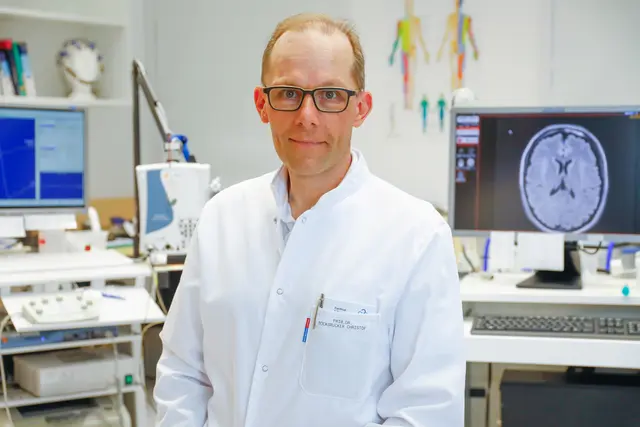 Primar Christof Bocksrucker, Leiter der Abteilung für Neurologie | Foto: KSK/Schiel