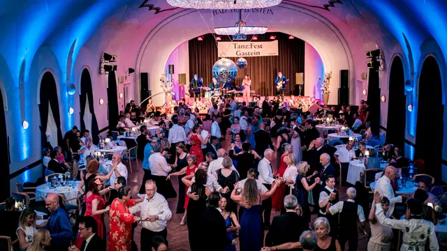 Hofball | Foto: Leo Nguyen