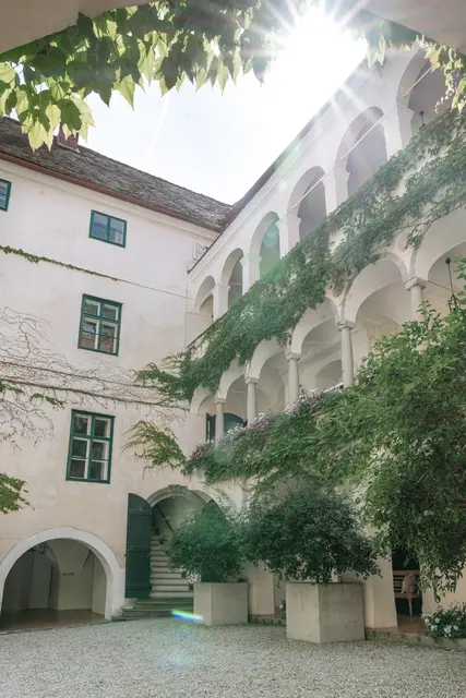 Einzigartiges Ambiente im Schloss Ernegg bei Steinakirchen am Forst | Foto: Nicole Stessl Photography/Schloss Ernegg