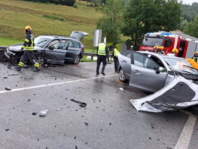 Auslöser für den schweren Verkehrsunfall dürfte ein Sekundenschlaf des 66-jährigen Pkw-Lenkers gewesen sein. | Foto: Freiwillige Feuerwehr Pruggern