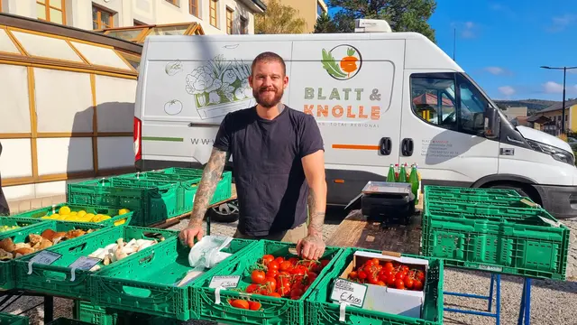 Frisches Gemüse am Bauernmarkt. | Foto: Ingrid Burtscher