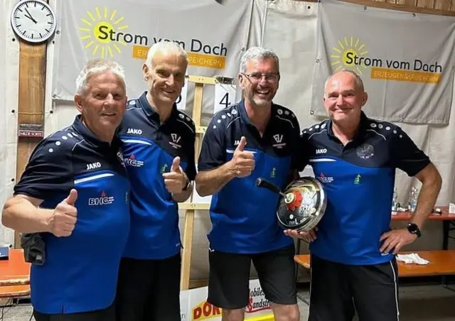 Geschafft - der EV Niederndorf spielt ein weiteres Jahr in der Stocksport Bundesliga II. | Foto: EV Niederndorf