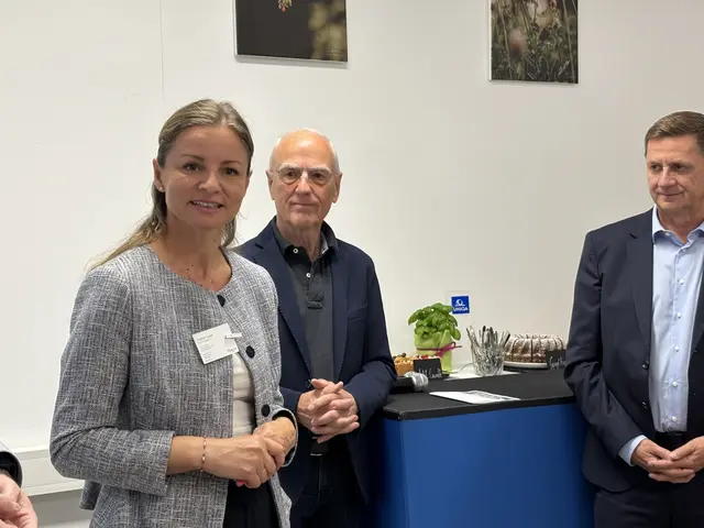 Andrea Legat präsentierte das Portfolio von Mavie, das sich auf den Erwerb und die Entwicklung von Gesundheitspräventionsleistungen, die sowohl digital als auch vor Ort angeboten werden, fokussiert. | Foto: MeinBezirk