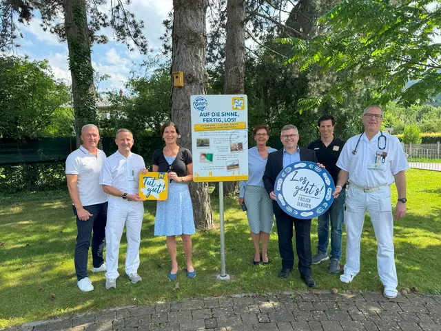 Der erste "Tut gut"-Schritteweg am Areal eines Krankenhauses wurde offiziell von Landesrat Schleritzko im Landesklinikum Scheibbs eröffnet: Rudolf Zeller, Primar Alexander Egger, Klaudia Watzinger, Christa Stöger, Landesrat Ludwig Schleritzko, Christian Paumann und Oberarzt Rudolf Paumann | Foto: Stefan Zwinz/Tut gut!