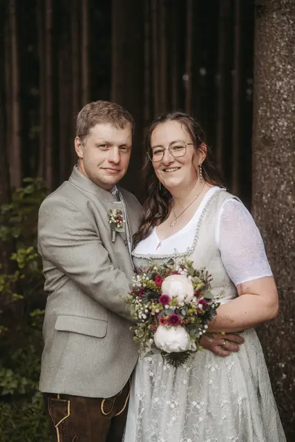 Hochzeit. ENZENKIRCHEN: Jasmin Hraschan und Martin Doberer haben sich das "JA-Wort" gegeben. | Foto: Jana Sophie Zellinger