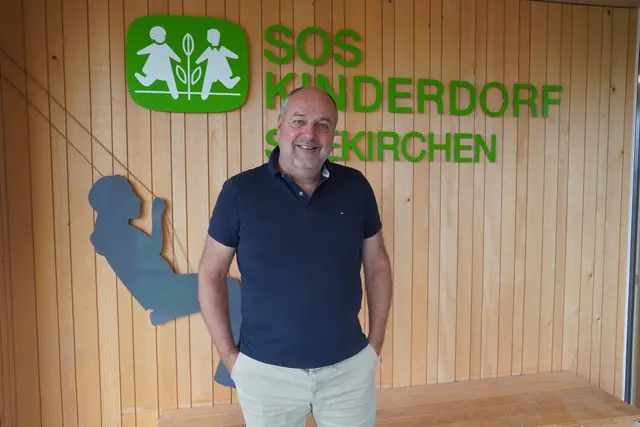 Der Salzburger SOS-Kinderdorfleiter, Wolfgang Arming im SOS-Kinderdorf Seekirchen. | Foto: Emanuel Hasenauer