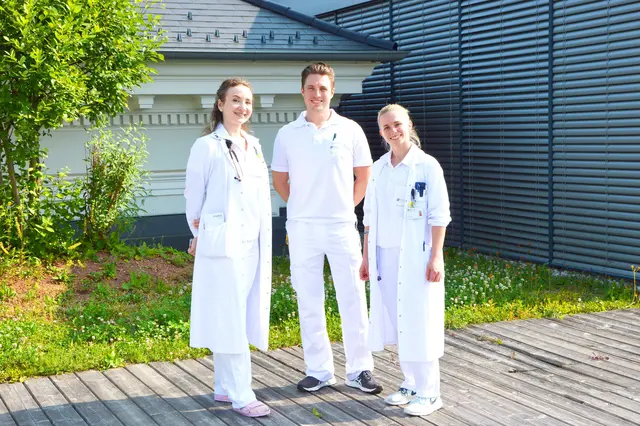 Mit an Bord: Organisator Ass. Dr. Bernhard Fischer mit Ass. Dr. Merima Sacherer-Karic
Dr. Nicol Turnowsky absolviert gerade die Basisausbildung in St. Veit und freut sich auf das Sommerprogramm | Foto: Barmherzige Brüder