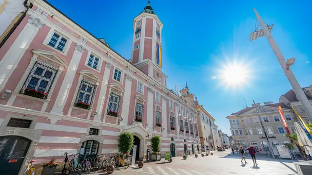 St. Pölten verfügt aktuell über ausreichend liquide Mittel und Rücklagen. Dennoch muss angesichts der österreichweit angespannten Finanzsituation auch in der Landeshauptstadt gespart werden. | Foto: Krückel