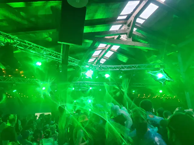 In der Almhütte ging es richtig ab. | Foto: Aufnahme: Samir Ikhlef