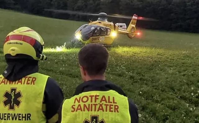 Aufgrund der Schwere der Kopfverletzungen wurde der Notarzthubschrauber "Christophorus 7" angefordert. | Foto: Feuerwehr St. Veit