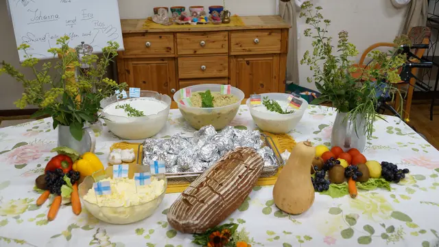 Ofenkartoffeln und Dips aus vier Ländern wurden zubereitet. | Foto: Schrapf