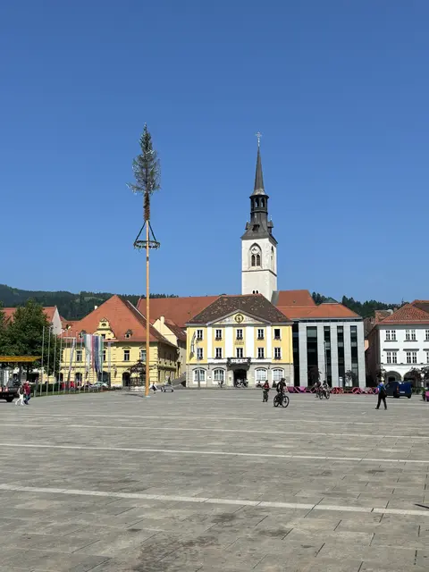 Das Motto der neuen Brucker ÖVP/FPÖ-Stadtregierung lautet "Gemeinsam Bruck Zukunft geben"; das soll mit massiven Einsparungen gelingen. | Foto: Kern