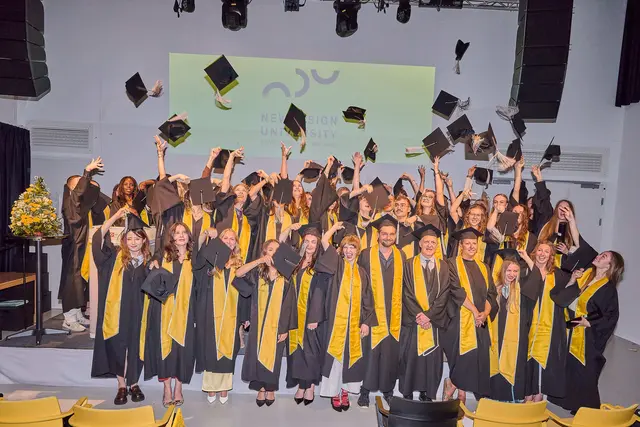 161 Diplomandinnen und Diplomanden der New Design University St. Pölten feierten ihren Abschluss. | Foto: Klaus Engelmayer