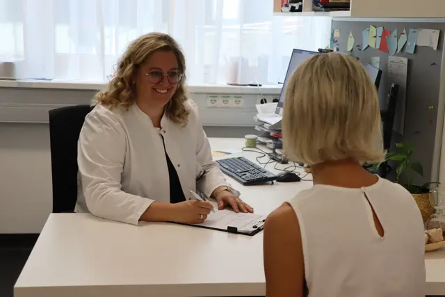Dr. Katrin Steiner ist Leiterin der psychosozialen Reha in Münster, wo Patientinnen und Patienten Halt finden und neue Perspektiven ermöglicht werden. | Foto: Nimpf
