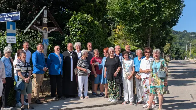 Das ursprüngliche Guglkreuz wurde im Jahr 1929 errichtet. Es diente nicht nur als religiöses Symbol, sondern markierte auch einen wichtigen Abschnitt der Riede Gugl. | Foto: Verschönerungsverein Klosterneuburg