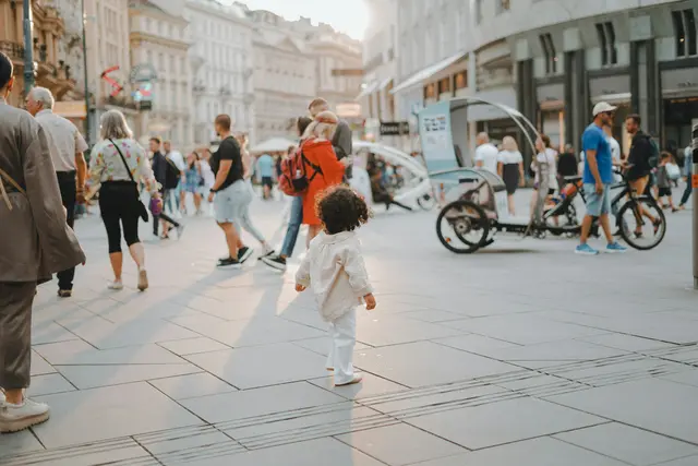 Die Temperaturen im Sommer steigen – und mit ihnen die Sorge vor extremen Hitzetagen. (Symbolbild) | Foto: Lala Azizli/Unsplash