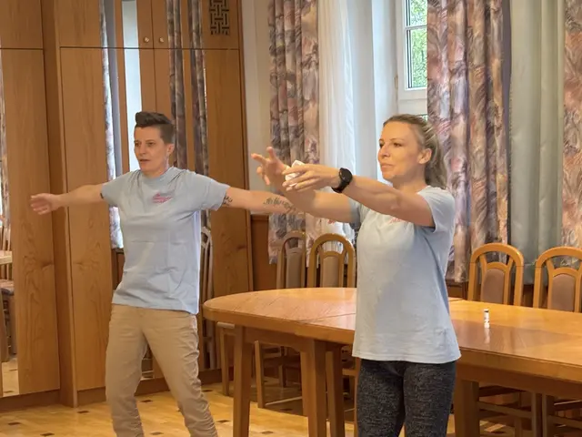 Amtsleiterin Susanne Herneth mit Jenny Vollmann in Action | Foto: Waltraud Fischer