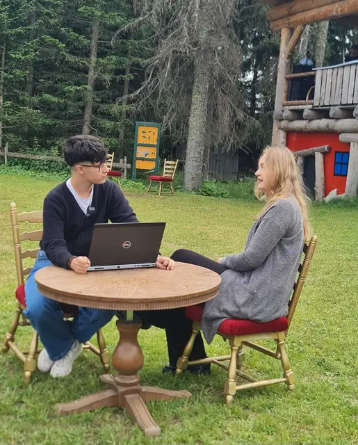 Samir Ikhlef und Carolin im Gespräch | Foto: Michelle Laireiter