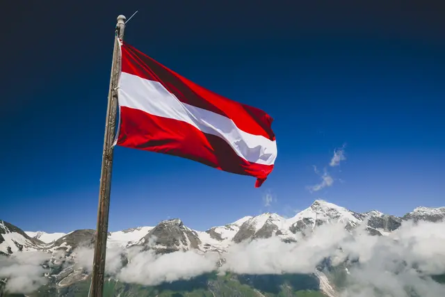 Wie sprechen und schreiben Menschen in Österreich tatsächlich Hochdeutsch? Dieser Frage widmet sich derzeit eine großangelegte Online-Studie, die den Gebrauch und das Verständnis des österreichischen Hochdeutschs wissenschaftlich erfassen will. | Foto: AustrianImages / Westend61 / picturedesk.com