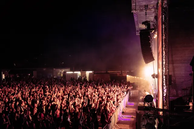 Das Opening am Samstag ist der Auftakt für einen abwechslungsreichen Sommer voller Musik, Bewegung, Kino und kreativer Formate im gesamten Stadtgebiet. So wie hier bei "Live in Salzburg" im Volksgarten 2024 | Foto: Martin&amp;Klein