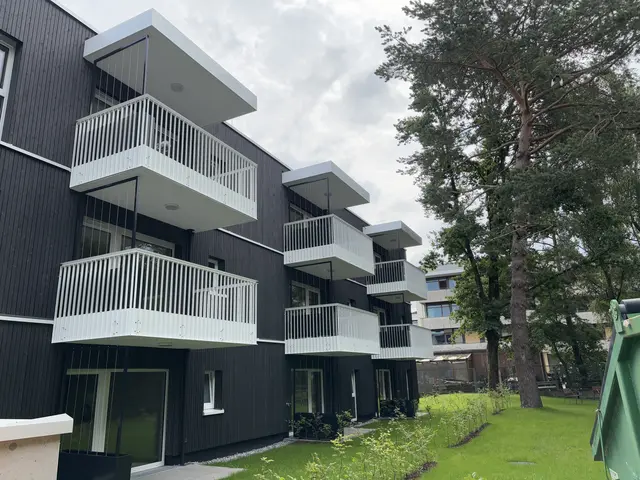 Das dreigeschoßige Gebäude bietet auf einer Wohnnutzfläche von 830,55 m² insgesamt 16 barrierefreie Wohneinheiten sowie einen großzügigen Gemeinschaftsraum, um das soziale Miteinander zu fördern.  | Foto: Schrofner