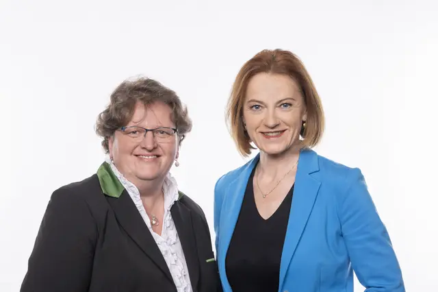 Simone Schmiedtbauer (ÖVP) und die ÖVP-Bürgermeisterin und Landtagsabgeordnete Silvia Karelly (l.) | Foto: ÖVP