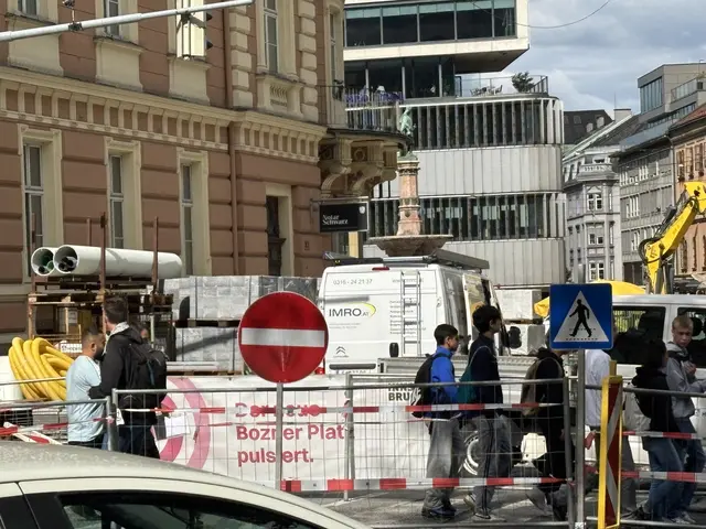 Keine Zufahrt von der Meinhardstraße zum Bozner Platz.