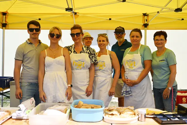 Bürgermeisterin Dagmar Händler (r.) und das Generationenfest-Team. | Foto: Pohl