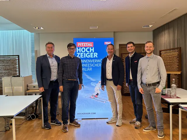 Bürgermeister Elmar Haid (St. Leonhard), GF Thomas Fleischhacker, Aufsichtsratvorsitzender Rainer Schultes und die beiden Bürgermeister Patrick Holzknecht (Wenns) und Johannes Reinstadler (Jerzens) arbeiten gut zusammen. | Foto: Dorn