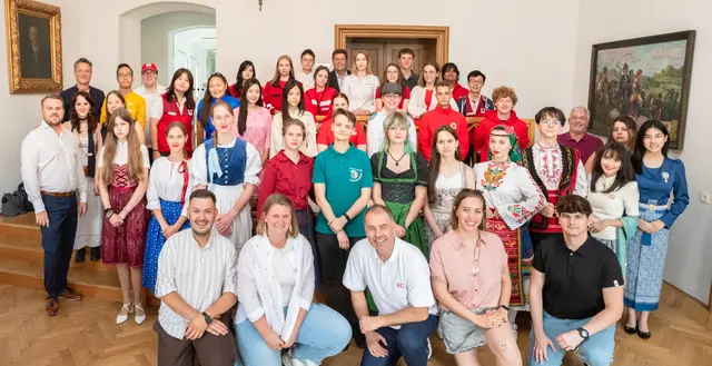 Jedes Jahr haben 100 Nationen die Möglichkeit, Jugend-Rot-Kreuz Mitarbeiterinnen und -mitarbeiter zwischen 16 und 24 Jahren zu entsenden, um an diesem einzigartigen Freundschaftscamp teilzunehmen.  | Foto: ÖJRK