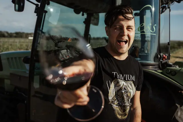 Mit viel Gespür für Terroir, Klima und den richtigen Ausbau bringt Christoph jedes Jahr eine feine Auswahl an Qualitätsweinen auf den Markt.  | Foto: Christoph Hess