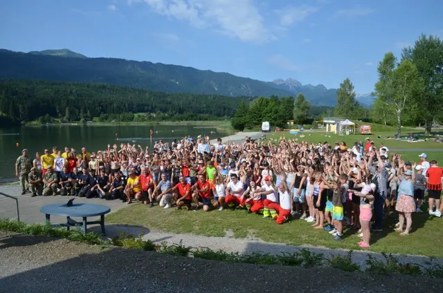 Über 400 Jugendliche waren am Tag am See | Foto: Elke Rassinger