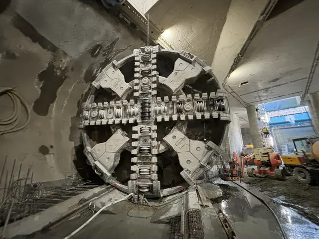 "Debohra", hier zu sehen in der Pilgramgasse, hat Anfang Juli den Durchbruch für den ersten der zwei neuen U2-Tunnel beim Augustinplatz geschafft. (Archiv) | Foto: Nathanael Peterlini/MeinBezirk