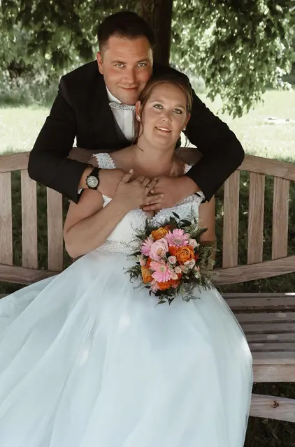 Hochzeit. ZELL AN DER PRAM: Judith und Benjamin Ritzberger sind den Bund der Ehe eingegangen
 | Foto: Privat