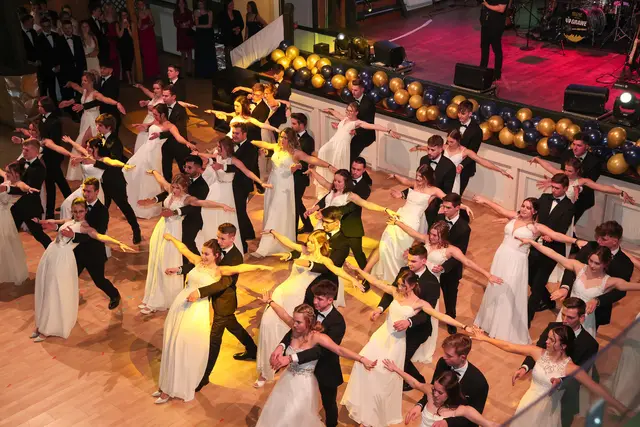 Zahlreiche Abschlussklassen laden auch diese Saison wieder zum Maturaball ein. (Archiv) | Foto: Thomas Mlakar