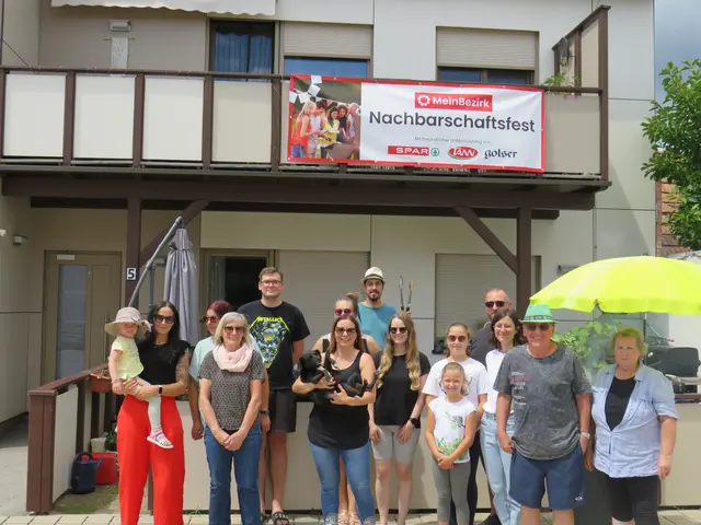 Über den Gewinn von Claudia freute sich die ganze Nachbarschaft.  | Foto: Lena Palatin