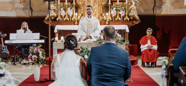 Pfarrvikar Clemens Hainzl, der für die Pfarren Neukirchen, St. Bernhard und Strögen-Frauenhofen zuständig ist, sieht in dem Gesetz eine sinnvolle Maßnahme. | Foto: Melanie Köberl
