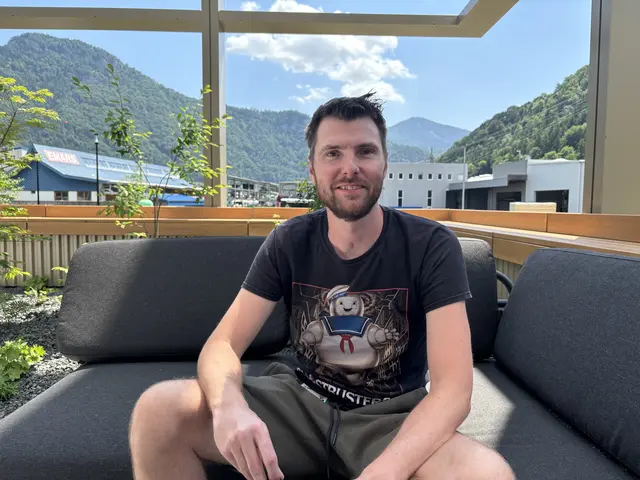 Christoph Isenburg blickt nach einer lebensbedrohlichen Hirnblutung mit neuer Dankbarkeit auf sein Leben. | Foto: MeinBezirk/Nico Deutscher