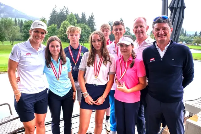 Anna Kogler (TGV), AJGT Sieger Laura Czastka (U18), Maximilian Spreitzhofer (U18), Paula Dutzler (U16), Luis Brinkmann (U16), Nico Trieb (U14), Amélia Li Klaudy (U14), Jakob Haselsberger (GC Westendorf), Reinhard Eberl (TGV). | Foto: TGV