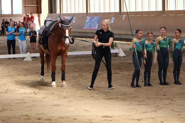 Artige Vorstellung des Teams vor der Übung | Foto: Gerhard Langmann