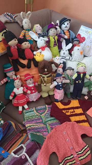 Pölzl's Häkelpuppensammlung in allen Farben und Formen. | Foto: Aigner